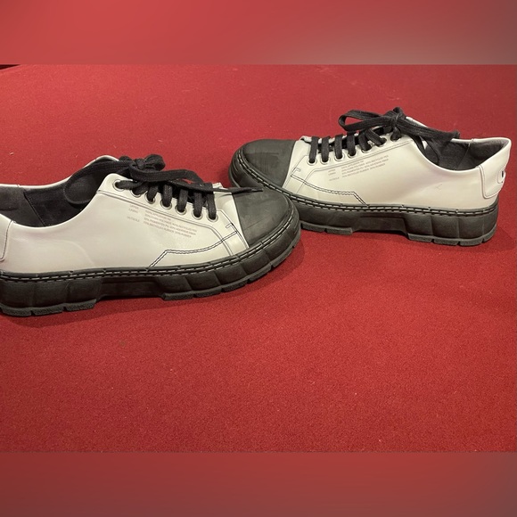 Virón White & Black Apple Leather 1968 Contrast Sneakers - Picture 8 of 8